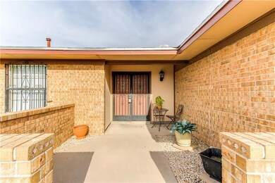 1516 Jerry Pate Place, El Paso, TX 79935 - photo 2