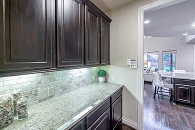 Brilliant additional storage and countertop space