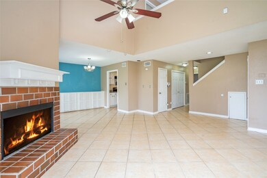 7834 Green Lawn Dr unit 7834, Houston, TX 77088 - photo 6