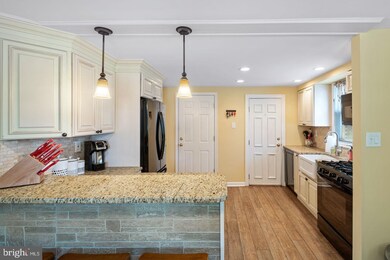 767 Braxton Rd, Ridley Park, PA 19078 - photo 5