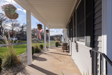 109 Dogwood Ln, Bristol, CT 06010 - photo 2