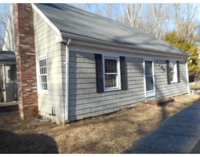 9 Bow St, Plainville, MA 02762 - photo 2