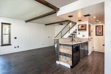05-72616edgehilldrive-hr-5