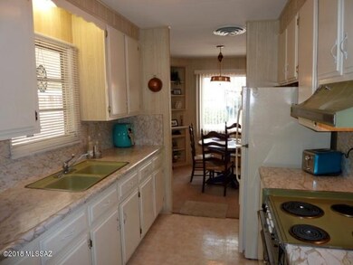 5771 W Lazy S St 00003