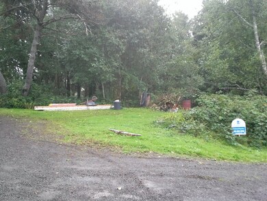 Sign on lot 808