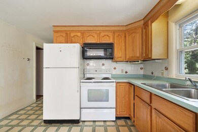 291 Joslin St, Leominster, MA 01453 - photo 3