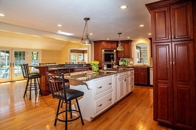 262 Edgewater Dr, Pembroke, MA 02359 - photo 5