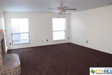 403 Juniper Cir, Copperas Cove, TX 76522 - photo 4