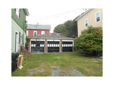 29 Clinton Ave, Newport, RI 02840 - photo 3