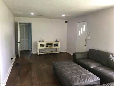 7036 Silver Lake Terrace, Jacksonville, FL 32216 - photo 4