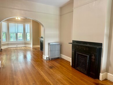 258 Walnut St, Holyoke, MA 01040 - photo 5