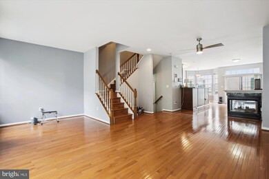 2366 Huntington Station Ct, Alexandria, VA 22303 - photo 4