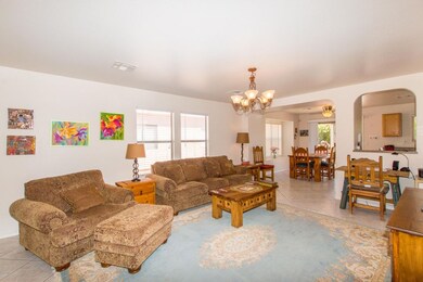 03 Family Room