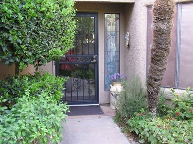 ENTRY W/ACCENT GLASS PANEL