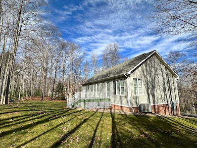 221 Barnstaple Dr, Daniels, WV 25832 - photo 7