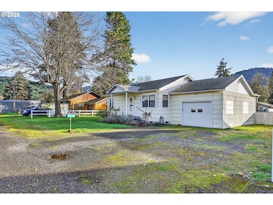 48386 Jasper Dr, Oakridge, OR 97463 - photo 2