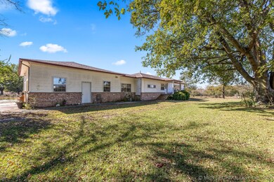 408 E 171st St S, Glenpool, OK 74033 - photo 2
