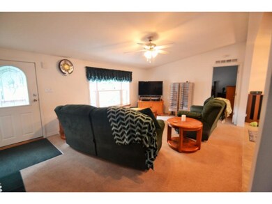 22 Emile Dr, Allenstown, NH 03275 - photo 4