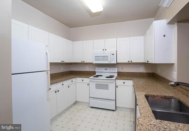 4551 Strutfield Ln unit 4425, Alexandria, VA 22311 - photo 7