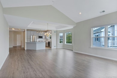 521 Highland Ct unit 521, Moriches, NY 11955 - photo 7