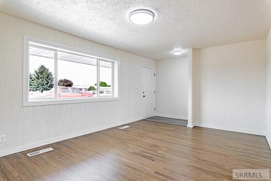 2710 E 17th St, Ammon, ID 83406 - photo 5