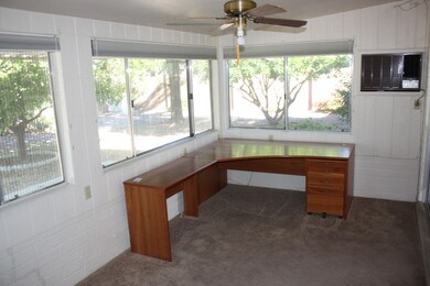 Lots of Options in Arizona Room