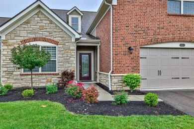 6680 Liberty Cir, Liberty Township, OH 45069 - photo 3