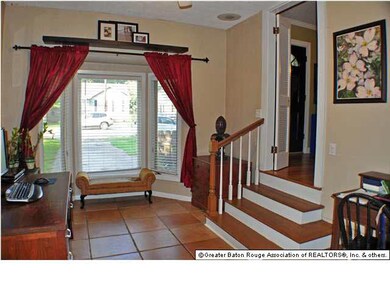 3rd bedroom can also be utilized as your home offi