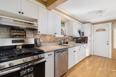 2036 Cranston St, Cranston, RI 02920 - photo 7