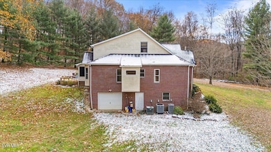 203 Peoples Farm Rd, Johnson City, TN 37601 - photo 5