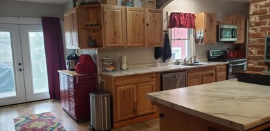 Eat in Kitchen