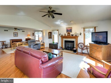 1550 Walnut Rd, Honey Brook, PA 19344 - photo 5