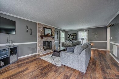 414 Melody Ln, Shelby, NC 28152 - photo 5