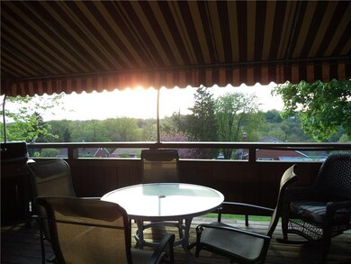 Watch the sunset on this canvas covered 17x12 deck