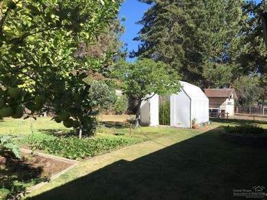 713 NE 12th St, Bend, OR 97701 - photo 4