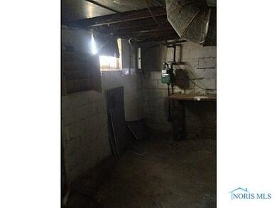 1954 Talbot St, Toledo, OH 43613 - photo 2