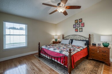 8455 Ivey Rd, Jacksonville, FL 32216 - photo 4