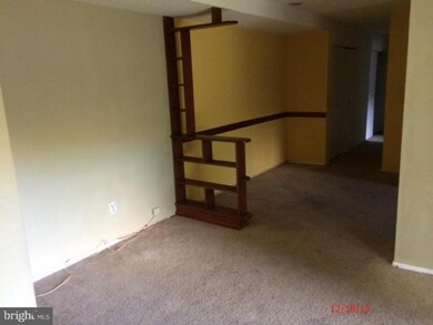 11908 Tarragon Rd unit B, Reisterstown, MD 21136 - photo 2