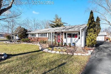 2630 Depew Dr, West Bloomfield, MI 48324 - photo 3