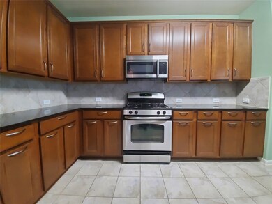 6919 Poncha Springs Ct, Houston, TX 77040 - photo 4