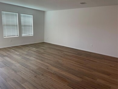 2604 Spring Time Dr, Ennis, TX 75119 - photo 5