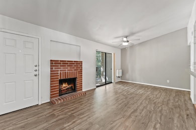 3500 Tangle Brush Dr unit 74, the Woodlands, TX 77381 - photo 3