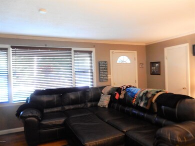 1225 Baker Dr, Macon, GA 31206 - photo 5
