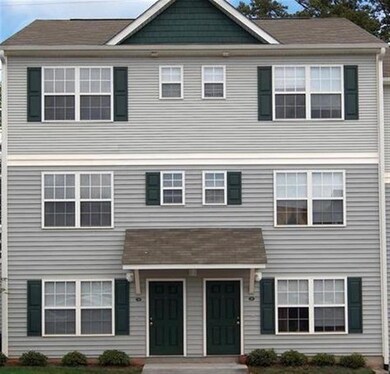 Townhome 230 E Campus Drive