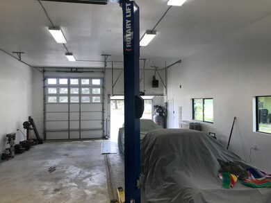 22980 Mcgrath Rd, Bend, OR 97701 - photo 4