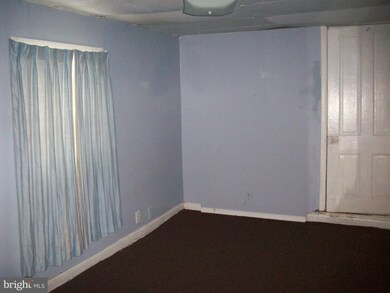 414 S Main St, Chambersburg, PA 17201 - photo 3