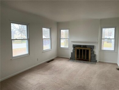 4035 Douglas Ave, Des Moines, IA 50310 - photo 2