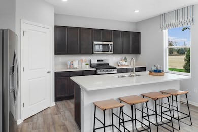 970 Garnet Ln, Montgomery, IL 60538 - photo 4