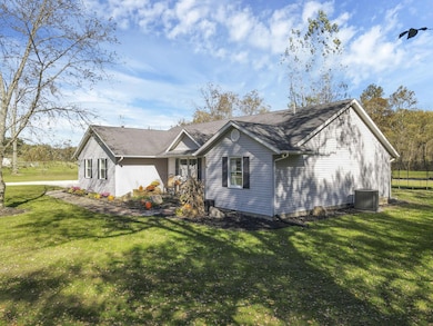 12938 Maysville Williams Rd, Logan, OH 43138 - photo 3