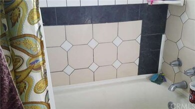 2979 Poplar Dr, Lynwood, CA 90262 - photo 7